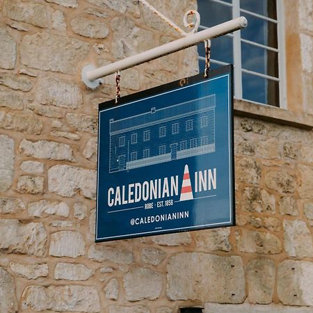 רובא Caledonian Inn מראה חיצוני תמונה